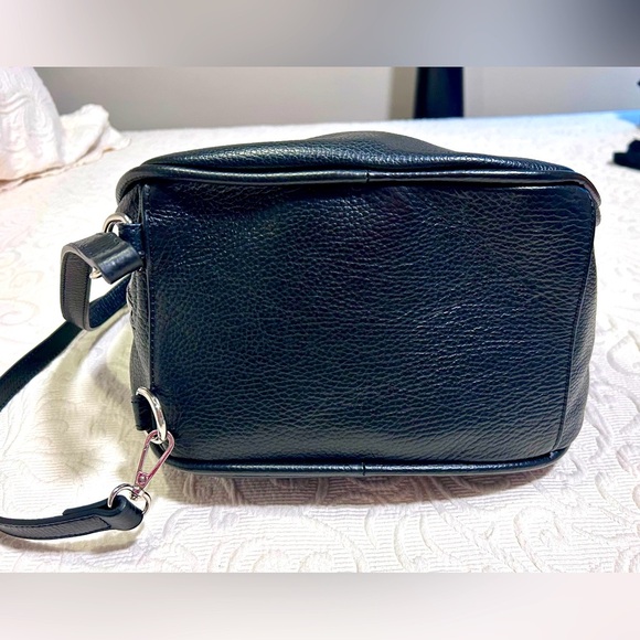 EUC CARLA FERRERI Black Leather Shoulder Bag/Backpack Convertible Bag. - Picture 5 of 9